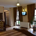 Boutique Boris Palace & Restaurant Hotel
