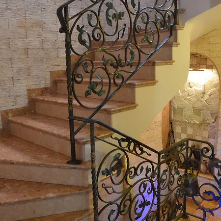 Boutique Boris Palace & Restaurant Hotel Plowdiw