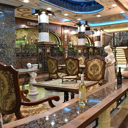 酒店 鲍里斯宫殿及餐厅精品酒店 4*