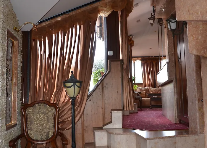 鲍里斯宫殿及餐厅精品酒店 酒店