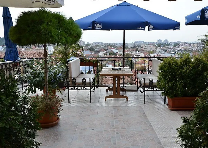 鲍里斯宫殿及餐厅精品酒店 酒店