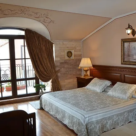 Boutique Boris Palace & Restaurant Hotel