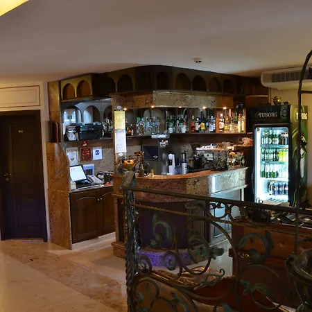 Boutique Boris Palace & Restaurant Hotel