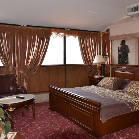 Boutique Boris Palace & Restaurant 4*