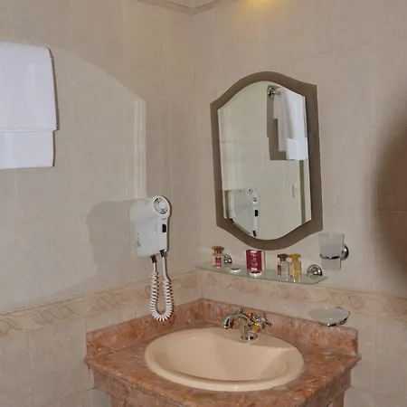 Otel Boutique Boris Palace & Restaurant 4*