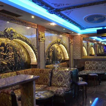 Boutique Boris Palace & Restaurant Plowdiw